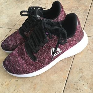 Woman sneakers